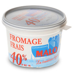 Fromage Frais 40 % nature Fromage Frais subissent un egouttage lent et naturel en sac de jute. Produit onctueux et gustatif