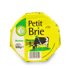 Brie, 33% de matiere grasse sur le produit fini 33% de matieres grasses,a base de lait pasteurise