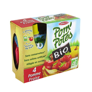 Pom'Potes Bio, compote de pomme et fraise, certifie AB, le paquet de 4 gourdes de 90g