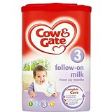 Cow & Gate Suivre sur le lait en poudre pour bébés 6mois + Etape 3 (900g) - Paquet de 2