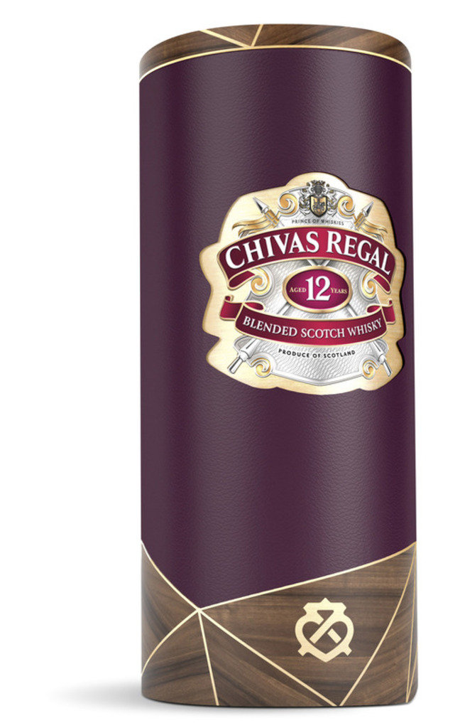 Chivas Regal - Blended Scotch Whisky + Etui