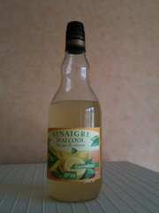 Vinaigre d'alcool au jus de citron Carrefour