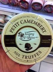 Petit camembert aux truffes, fabrique en Normandie