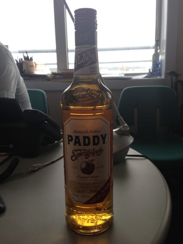 Irish whiskey PADDY spiced apple 35°, bouteille de 70cl