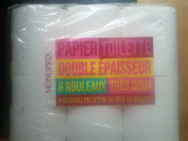 Papier toilette double épaisseur très doux