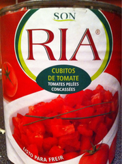 Tomates pelees et concassees RIA, 780g
