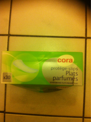 Cora protege slips plats parfume x 30