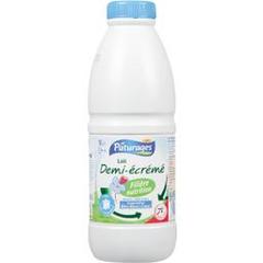 Le lait demi-ecreme enrichi en omega 3, sterilise UHT, la bouteille de 1l