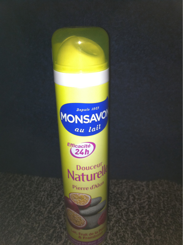 Monsavon, Au Lait - Déodorant 24h Douceur Naturelle parfum gourmand, l'atomiseur de 200ml