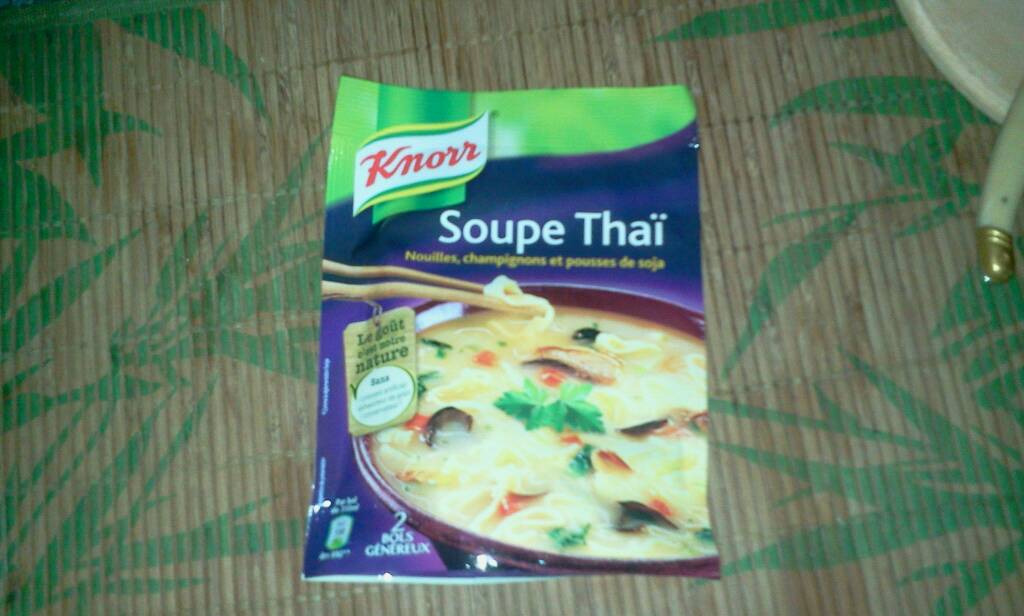 Soupe Thai Nouilles, Champignons, Pousses de soja